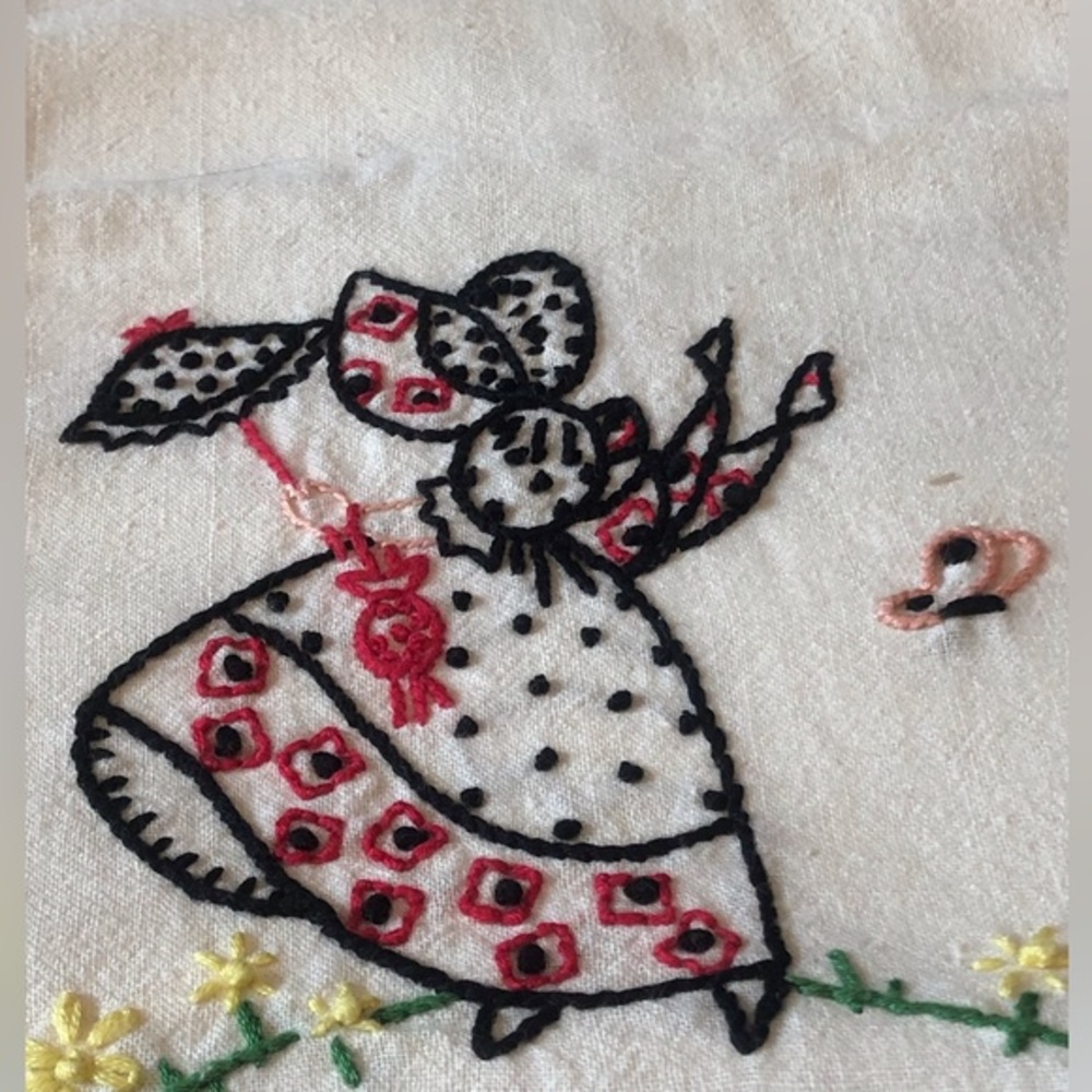 Vintage Tea Towels/Kitchen Linens Your Choice of 1 — 4 Different Styles